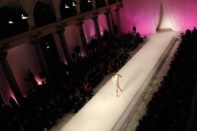 Paris Fashion Week - Lingerie Mon Amour Modenschau Defile Lingerie mon Amour CELEBRITES : Defile Lingerie mon Amour - Paris - 22 01 2017 MichaelBaucher Panoramic 
