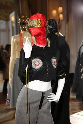 Fashion Week Haute couture - Liu Chao - Paris - 23 01 2017 CELEBRITES : Fashion Week Haute couture - Liu Chao - Paris - 23 01 2017 STEPHANEChemin panoramic 