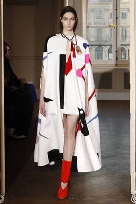 214981 Marineau Starface 2017-01-23 Paris France Paris Fashion week. Defile Haute Couture Printemps ete 2017.SCHIAPARELLI. Schiaparelli, spring-summer 2017 Paris, France Paris Fashion week. Defile Haute Couture Spring Summer 2017. SCHIAPARELLI. Editorial use only _sans_perso  Copyright: xMarineaux STAR_214981_001