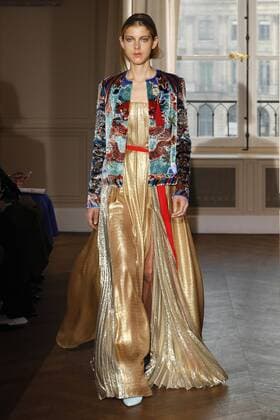 214981 Marineau Starface 2017-01-23 Paris France Paris Fashion week. Defile Haute Couture Printemps ete 2017.SCHIAPARELLI. Schiaparelli, spring-summer 2017 Paris, France Paris Fashion week. Defile Haute Couture Spring Summer 2017. SCHIAPARELLI. Editorial use only _sans_perso  Copyright: xMarineaux STAR_214981_033