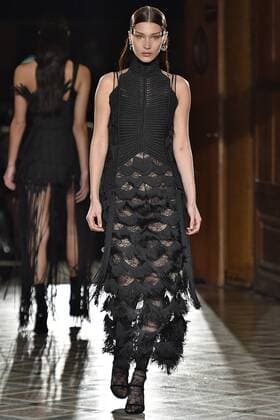 215001 Marineau Starface 2017-01-23 Paris France Paris Fashion Week 2017. Défilé Haute Couture Givenchy. Paris Fashion Week 2017. Haute Couture Fashion Show Givenchy. Givenchy, spring-summer 2017 Paris, France Editorial use only Hadid, Bella  Copyright: xMarineaux STAR_215001_020