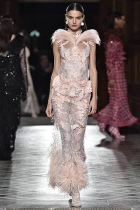 215001 Marineau Starface 2017-01-23 Paris France Paris Fashion Week 2017. Défilé Haute Couture Givenchy. Paris Fashion Week 2017. Haute Couture Fashion Show Givenchy. Givenchy, spring-summer 2017 Paris, France Editorial use only _sans_perso  Copyright: xMarineaux STAR_215001_027