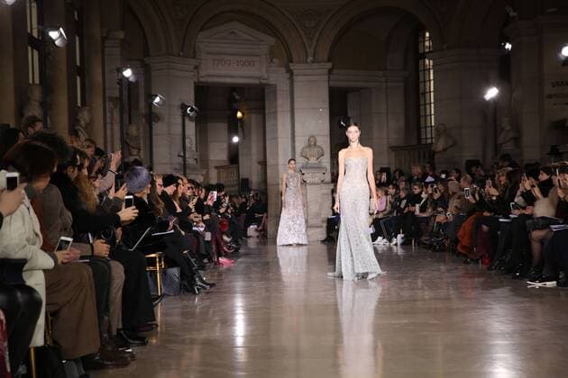 Fashion Week Haute couture - Georges Obeika - Paris - 23 01 2017 CELEBRITES : Fashion Week Haute couture - Georges Obeika - Paris - 23 01 2017 STEPHANEChemin panoramic 