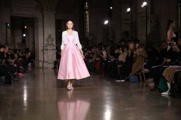 Fashion Week Haute couture - Georges Obeika - Paris - 23 01 2017 CELEBRITES : Fashion Week Haute couture - Georges Obeika - Paris - 23 01 2017 STEPHANEChemin panoramic 