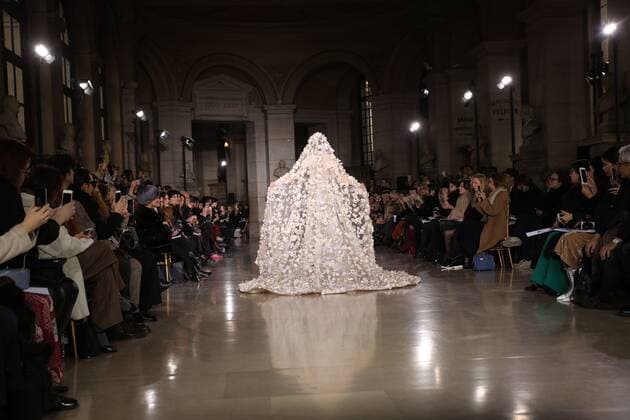Fashion Week Haute couture - Georges Obeika - Paris - 23 01 2017 CELEBRITES : Fashion Week Haute couture - Georges Obeika - Paris - 23 01 2017 STEPHANEChemin panoramic 