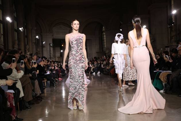 Fashion Week Haute couture - Georges Obeika - Paris - 23 01 2017 CELEBRITES : Fashion Week Haute couture - Georges Obeika - Paris - 23 01 2017 STEPHANEChemin panoramic 