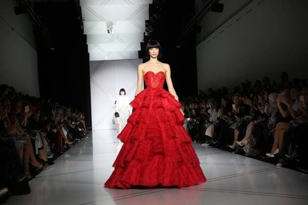 Fashion Week Haute couture - Ralf et Russo - Paris - 23 01 2017 CELEBRITES : Fashion Week Haute couture - Ralph et Russo - Paris - 23 01 2017 STEPHANEChemin panoramic 