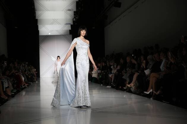 Fashion Week Haute couture - Ralf et Russo - Paris - 23 01 2017 CELEBRITES : Fashion Week Haute couture - Ralph et Russo - Paris - 23 01 2017 STEPHANEChemin panoramic 
