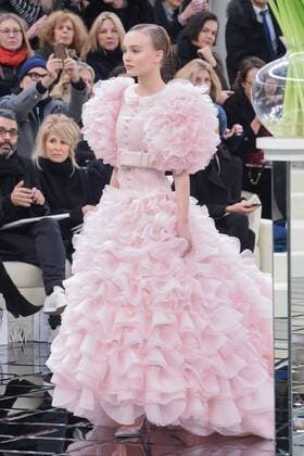 215015 Serge Arnal Starface 2017-01-24 France Paris Fashion week. Defile Haute Couture Printemps ete 2017. CHANEL. People. Depp-Paradis, Lily Rose  Copyright: xSergexArnalx xStarfacex STAR_215015_065