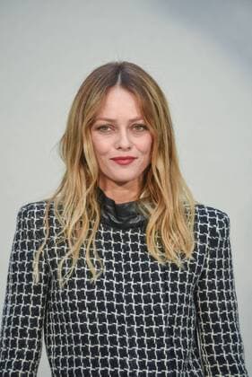 Paris Fashion Week - Prominente bei Chanel 215015 Serge Arnal Starface 2017-01-24 France Paris Fashion week. Defile Haute Couture Printemps ete 2017. CHANEL. People. Paradis, Vanessa  Copyright: xSergexArnalx xStarfacex STAR_215015_088