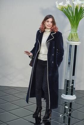 Paris Fashion Week - Prominente bei Chanel 215015 Serge Arnal Starface 2017-01-24 France Paris Fashion week. Defile Haute Couture Printemps ete 2017. CHANEL. People. Jodorowsky, Alma  Copyright: xSergexArnalx xStarfacex STAR_215015_105