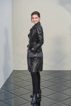Paris Fashion Week - Prominente bei Chanel 215015 Serge Arnal Starface 2017-01-24 France Paris Fashion week. Defile Haute Couture Printemps ete 2017. CHANEL. People. Vartolomei, Anamaria  Copyright: xSergexArnalx xStarfacex STAR_215015_120