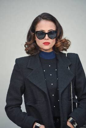 Paris Fashion Week - Prominente bei Chanel 215015 Serge Arnal Starface 2017-01-24 France Paris Fashion week. Defile Haute Couture Printemps ete 2017. CHANEL. People. Berest, Anne  Copyright: xSergexArnalx xStarfacex STAR_215015_127