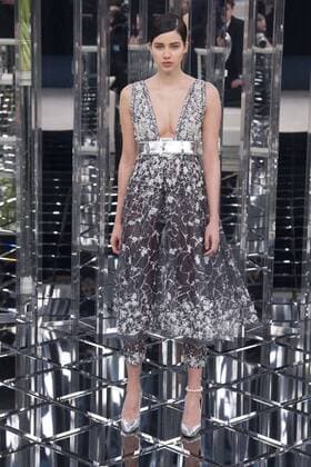 215021 Marineau Starface 2017-01-24 Paris France Paris Fashion week. Defile Haute Couture Printemps ete 2017. CHANEL. Paris Fashion week. Defile Haute Couture Spring Summer 2017. CHANEL. Chanel, Couture, spring-summer 2017 Paris, France Editorial use only _sans_perso  Copyright: xMarineaux STAR_215021_038