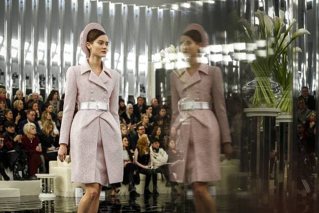 215021 Marineau Starface 2017-01-24 Paris France Paris Fashion week. Defile Haute Couture Printemps ete 2017. CHANEL. Paris Fashion week. Defile Haute Couture Spring Summer 2017. CHANEL. Chanel, Couture, spring-summer 2017 Paris, France Editorial use only _sans_perso  Copyright: xMarineaux STAR_215021_093