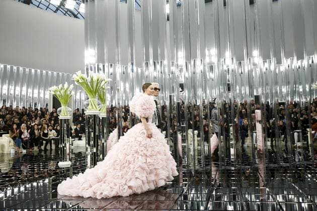 215021 Marineau Starface 2017-01-24 Paris France Paris Fashion week. Defile Haute Couture Printemps ete 2017. CHANEL. Paris Fashion week. Defile Haute Couture Spring Summer 2017. CHANEL. Chanel, Couture, spring-summer 2017 Paris, France Editorial use only Depp-Paradis, Lily Rose  Copyright: xMarineaux STAR_215021_103