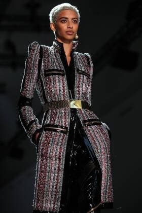 A model takes to the catwalk during the presentation of Alexandre Vauthier s show as part of the Fall-Winter 2017-18 fashion collections in Paris on January 24, 2017.  PAR20170124107 MAYAxVIDON-WHITE