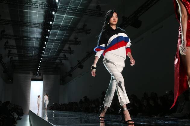 A model takes to the catwalk during the presentation of Alexandre Vauthier s show as part of the Fall-Winter 2017-18 fashion collections in Paris on January 24, 2017.  PAR20170124109 MAYAxVIDON-WHITE