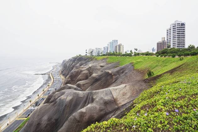 Peru, Lima, Miraflores, skyline, steep coast, road Circuito de Playas  FOF08598