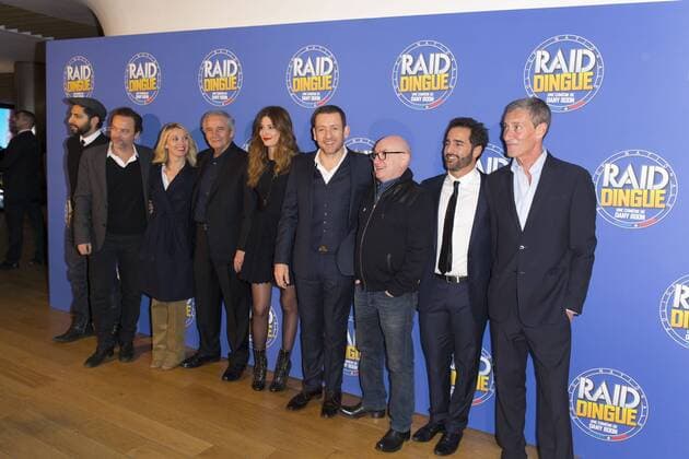 Raid Dingue Filmpremiere in Paris L equipe du film CELEBRITES : Avant premiere du film Raid Dingue - Paris - 24 01 2017 StephenCaillet Panoramic 