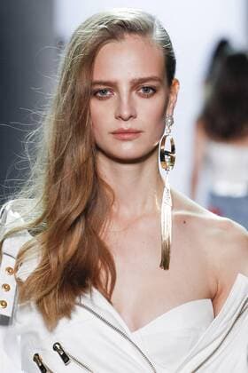 215043 Marineau Starface 2017-01-24 Paris France Paris Fashion week. Defile Haute Couture Printemps ete 2017. Alexandre Vauthier. Paris Fashion week. Defile Haute Couture Spring Summer 2017 Alexandre Vauthier. Alexandre Vauthier, spring-summer 2017 Paris, France Editorial use only _sans_perso  Copyright: xMarineaux STAR_215043_006