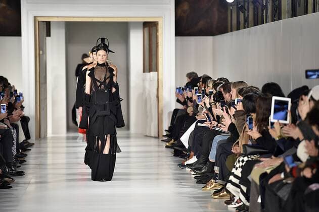 215057 Marineau Starface 2017-01-25 Paris France Paris Fashion week. Defile Haute Couture Printemps ete 2017. Maison Margiela. Paris Fashion week. Defile Haute Couture Spring Summer 2017 Maison Margiela Paris Haute Couture Spring Summer 2017 January 2017 Editorial use only _sans_perso  Copyright: xMarineaux STAR_215057_047