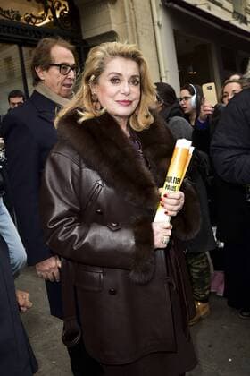 Catherine Deneuve CELEBRITES : Ankunft Modenschau - JP Gaultier - Paris - 25 01 2017 JBAutissier Panoramic 