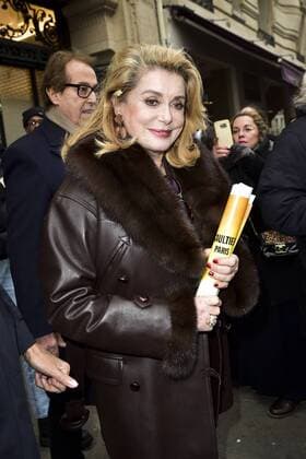 Catherine Deneuve CELEBRITES : Ankunft Modenschau - JP Gaultier - Paris - 25 01 2017 JBAutissier Panoramic 