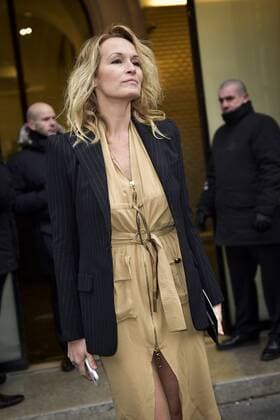 Estelle Lefebure CELEBRITES : Ankunft Modenschau - JP Gaultier - Paris - 25 01 2017 JBAutissier Panoramic 