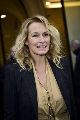 Estelle Lefebure CELEBRITES : Ankunft Modenschau - JP Gaultier - Paris - 25 01 2017 JBAutissier Panoramic 