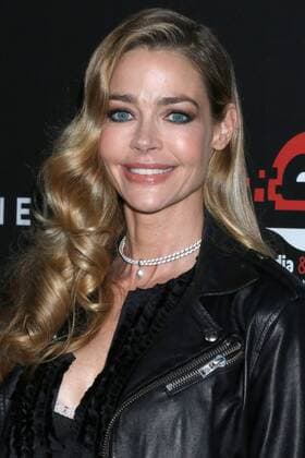 LOS ANGELES - JAN 25: Denise Richards at the American Violence World Premiere at Egyptian Theater on January 25, 2017 in Los Angeles, CA  Copyright: xKathyxHutchinsx xIPAx