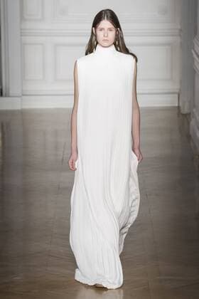 215072 Marineau Starface 2017-01-25 Paris France Paris Fashion week. Defile Haute Couture Printemps ete 2017. Valentino. Paris Fashion week. Defile Haute Couture Spring Summer 2017. Valentino. Valentino , Couture, spring-summer 2017 Paris, France Editorial use only _sans_perso  Copyright: xMarineaux STAR_215072_001