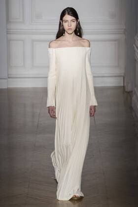215072 Marineau Starface 2017-01-25 Paris France Paris Fashion week. Defile Haute Couture Printemps ete 2017. Valentino. Paris Fashion week. Defile Haute Couture Spring Summer 2017. Valentino. Valentino , Couture, spring-summer 2017 Paris, France Editorial use only _sans_perso  Copyright: xMarineaux STAR_215072_005