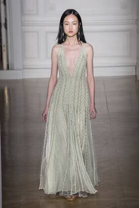 215072 Marineau Starface 2017-01-25 Paris France Paris Fashion week. Defile Haute Couture Printemps ete 2017. Valentino. Paris Fashion week. Defile Haute Couture Spring Summer 2017. Valentino. Valentino , Couture, spring-summer 2017 Paris, France Editorial use only _sans_perso  Copyright: xMarineaux STAR_215072_018