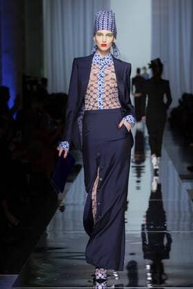 215071 Marineau Starface 2017-01-25 Paris France Paris Fashion week. Defile Haute Couture Printemps ete 2017. Jean Paul Gaultier. Paris Fashion week. Defile Haute Couture Spring Summer 2017. Jean Paul Gaultier. Jean Paul Gaultier , Couture, spring-summer 2017 Paris, France Editorial use only _sans_perso  Copyright: xMarineaux STAR_215071_008