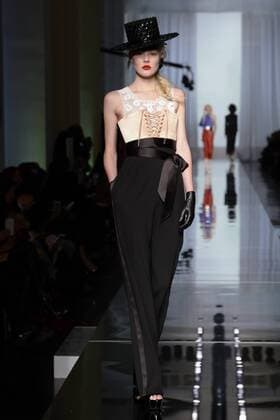 215071 Marineau Starface 2017-01-25 Paris France Paris Fashion week. Defile Haute Couture Printemps ete 2017. Jean Paul Gaultier. Paris Fashion week. Defile Haute Couture Spring Summer 2017. Jean Paul Gaultier. Jean Paul Gaultier , Couture, spring-summer 2017 Paris, France Editorial use only _sans_perso  Copyright: xMarineaux STAR_215071_017