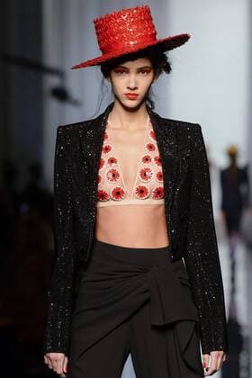 215071 Marineau Starface 2017-01-25 Paris France Paris Fashion week. Defile Haute Couture Printemps ete 2017. Jean Paul Gaultier. Paris Fashion week. Defile Haute Couture Spring Summer 2017. Jean Paul Gaultier. Jean Paul Gaultier , Couture, spring-summer 2017 Paris, France Editorial use only _sans_perso  Copyright: xMarineaux STAR_215071_029