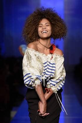 215071 Marineau Starface 2017-01-25 Paris France Paris Fashion week. Defile Haute Couture Printemps ete 2017. Jean Paul Gaultier. Paris Fashion week. Defile Haute Couture Spring Summer 2017. Jean Paul Gaultier. Jean Paul Gaultier , Couture, spring-summer 2017 Paris, France Editorial use only Kunakey, Tina  Copyright: xMarineaux STAR_215071_044