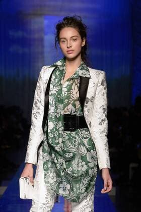 215071 Marineau Starface 2017-01-25 Paris France Paris Fashion week. Defile Haute Couture Printemps ete 2017. Jean Paul Gaultier. Paris Fashion week. Defile Haute Couture Spring Summer 2017. Jean Paul Gaultier. Jean Paul Gaultier , Couture, spring-summer 2017 Paris, France Editorial use only Noah, Jenaye  Copyright: xMarineaux STAR_215071_057