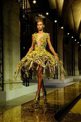 France: Guo Pei show Haute Couture SS 2017 Guo Pei runway, Paris Fashion week SS 2017 Haute Couture  GaetanoxxPiazzolla