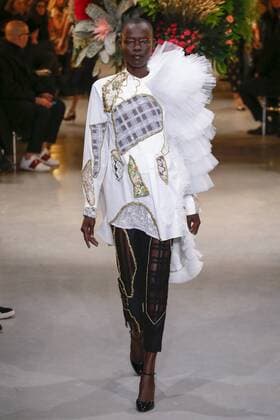 215084 Marineau Starface 2017-01-25 Paris France Paris Fashion week. Defile Haute Couture Printemps ete 2017. Viktor&Rolf. Paris Fashion week. Defile Haute Couture Spring Summer 2017. Viktor & Rolf. Viktor & Rolf , Couture, spring-summer 2017 Paris, France Editorial use only _sans_perso  Copyright: xMarineaux STAR_215084_011