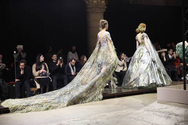 Haute Couture Guo Pei MODE : Fashion Week - Guo Pei- 25 01 2017 StephaneChemin Panoramic 