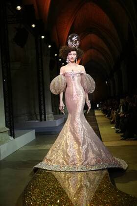MODE : Fashion Week - Guo Pei- 25 01 2017 StephaneChemin Panoramic 