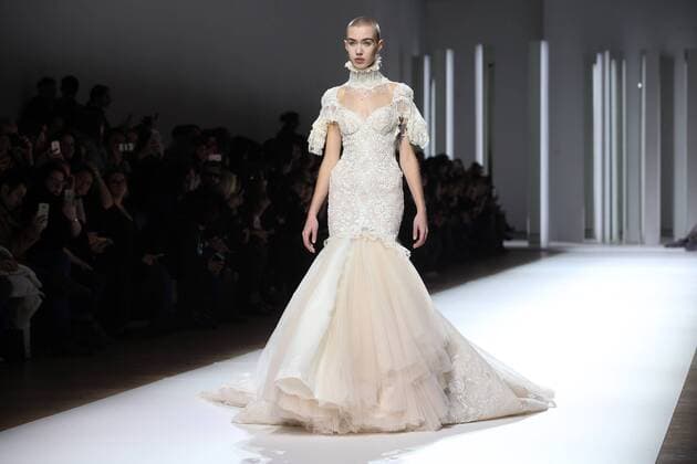 A model takes to the catwalk during the presentation of Galia Lahav s show as part of the Fall-Winter 2017-18 fashion collections in Paris on January 26, 2017.  PAR20170126112 MAYAxVIDON-WHITE