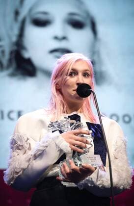 Alice on the roof received an award during the second edition of the D6bels music awards for artists of Federation Wallonie-Bruxelles, Thursday 26 January 2017.  VIRGINIExLEFOUR 05034059