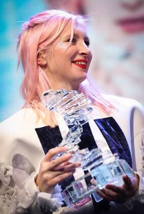 Alice on the roof receives an award during the second edition of the D6bels music awards for artists of Federation Wallonie-Bruxelles, Thursday 26 January 2017.  VIRGINIExLEFOUR 05034111