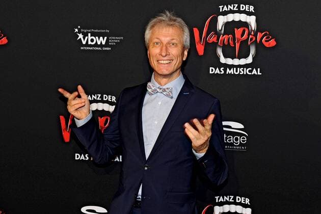 Premiere: Tanz der Vampire - Das Musical . Norbert Schramm anläßlich der Premiere des Musicals Tanz der Vampire am 26.01.2017 im Stage Apollo Theater Stuttgart.