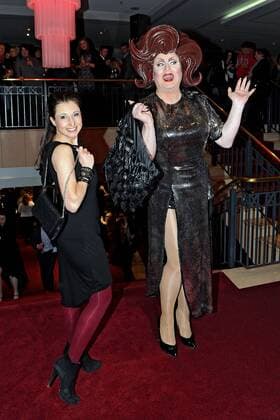 Premiere: Tanz der Vampire - Das Musical . Sängerin Anita Hofmann ( Geschwister Hofmann ) und Wommy Wonder anläßlich der Premiere des Musicals Tanz der Vampire am 26.01.2017 im Stage Apollo Theater Stuttgart.