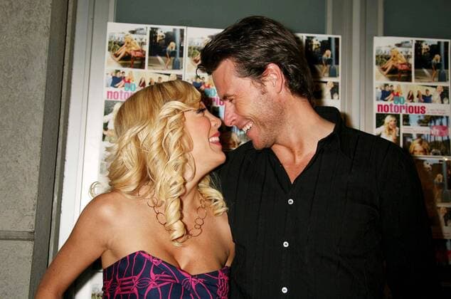 Apr. 1, 2006 - New York, New York, U.S. - TORI SPELLING AND DEAN McDERMOTT ARRIVING AT A PARTY FOR VH1 S SO NOTORIOUS AT XL LOUNGE IN NEW YORK New York ON 03-31-2006. 2006..K47399HMC - ZUMAmg1_ 20060401_gaf_mg1_004 Copyright: xHenryxMcGeex