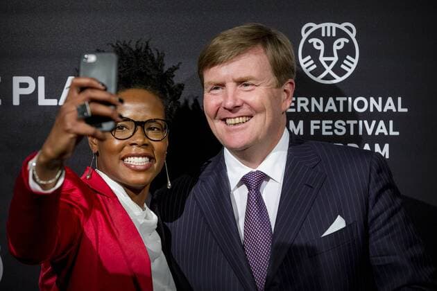 Bilder des Tages 27-01-2017 Rotterdam King Willem-Alexander with Shay Kreuger during the world premiere of Double Play at the International Film Festival Rotterdam ( IFFR) at the Oude Luxor theater in Rotterdam.  Copyright: PPEx
